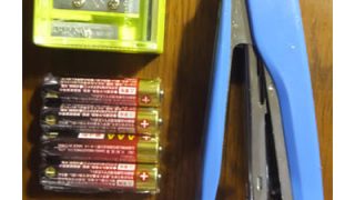 おすすめ鉛筆削り　トンボ鉛筆 ミニ鉛筆削り KSA-121は何故か黄緑色！　太さを調節できる鉛筆削り、ドイツ製のダックス鉛筆削りなど